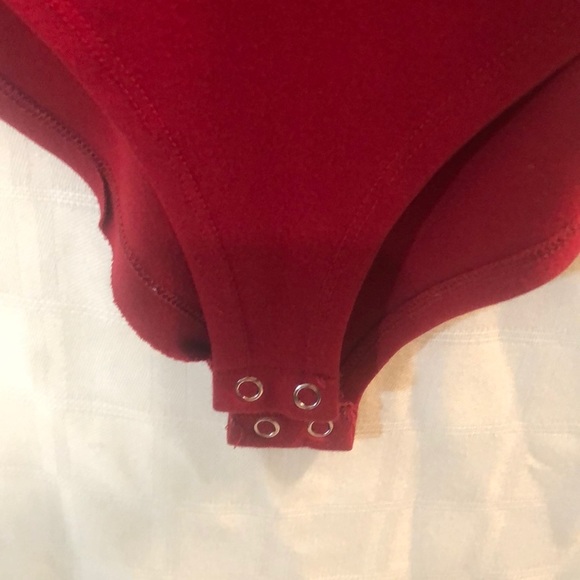 Forever 21 Red Bodysuit Size M - Picture 2 of 5